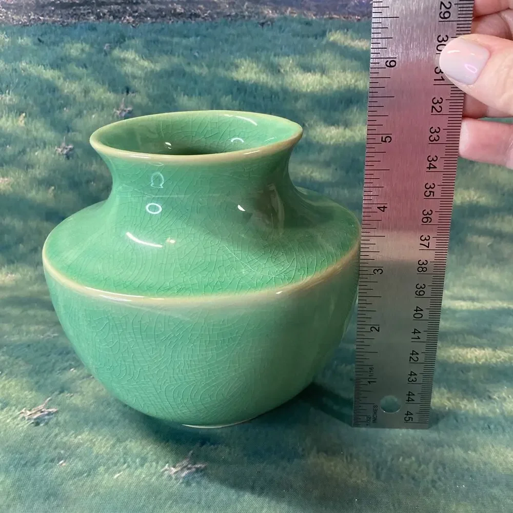Y2K Martha Stewart Everyday (MSE) Green Crackle Glaze Ceramic Vase Art Deco EUC